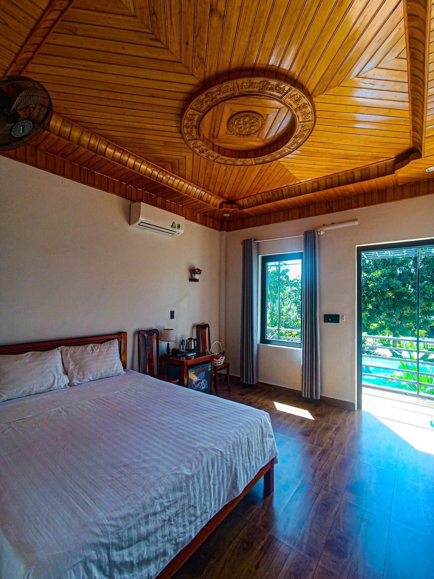 Yolo Pool Bar Villas & Garden Restaurant Phong Nha Extérieur photo