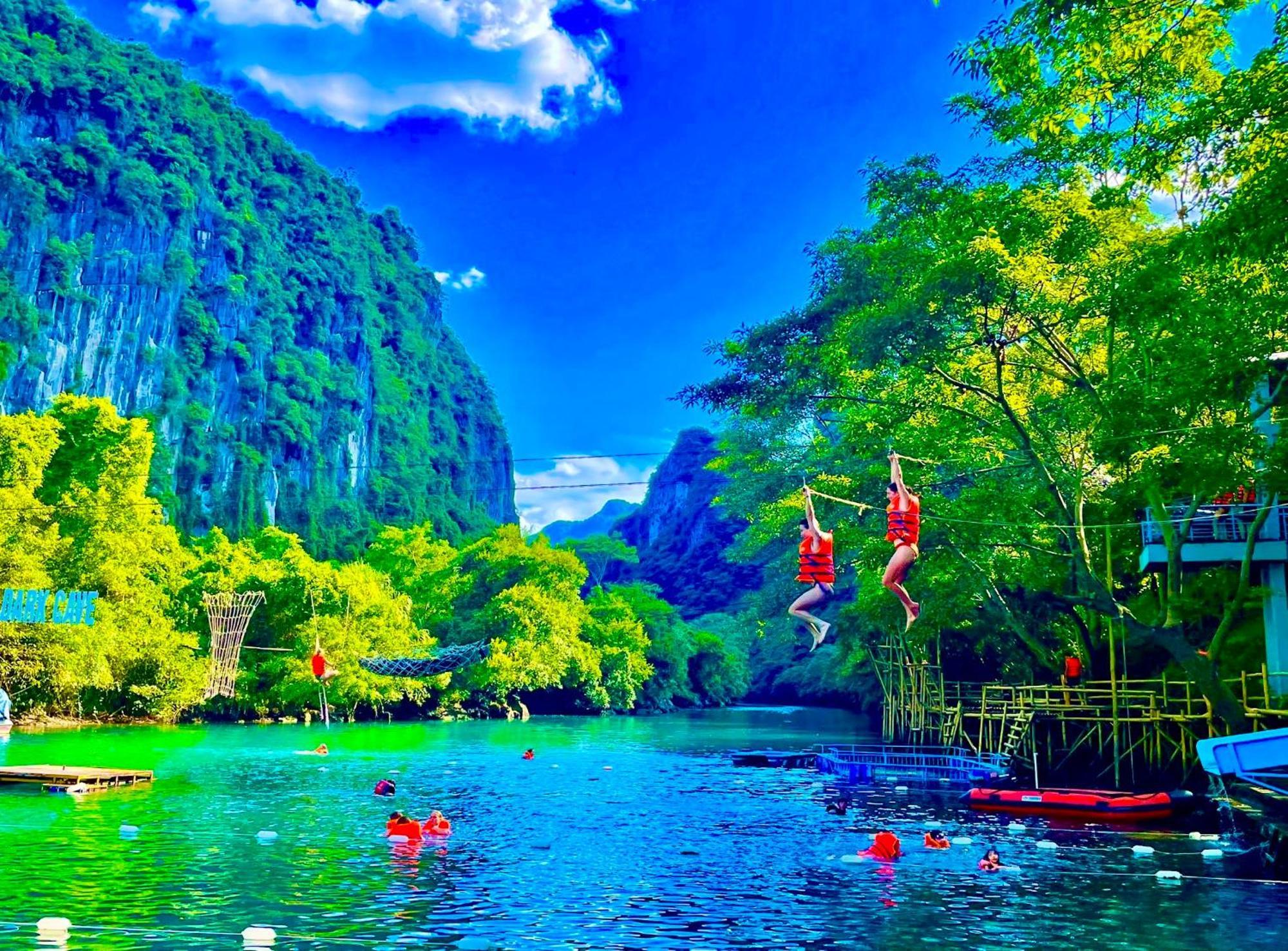 Yolo Pool Bar Villas & Garden Restaurant Phong Nha Extérieur photo
