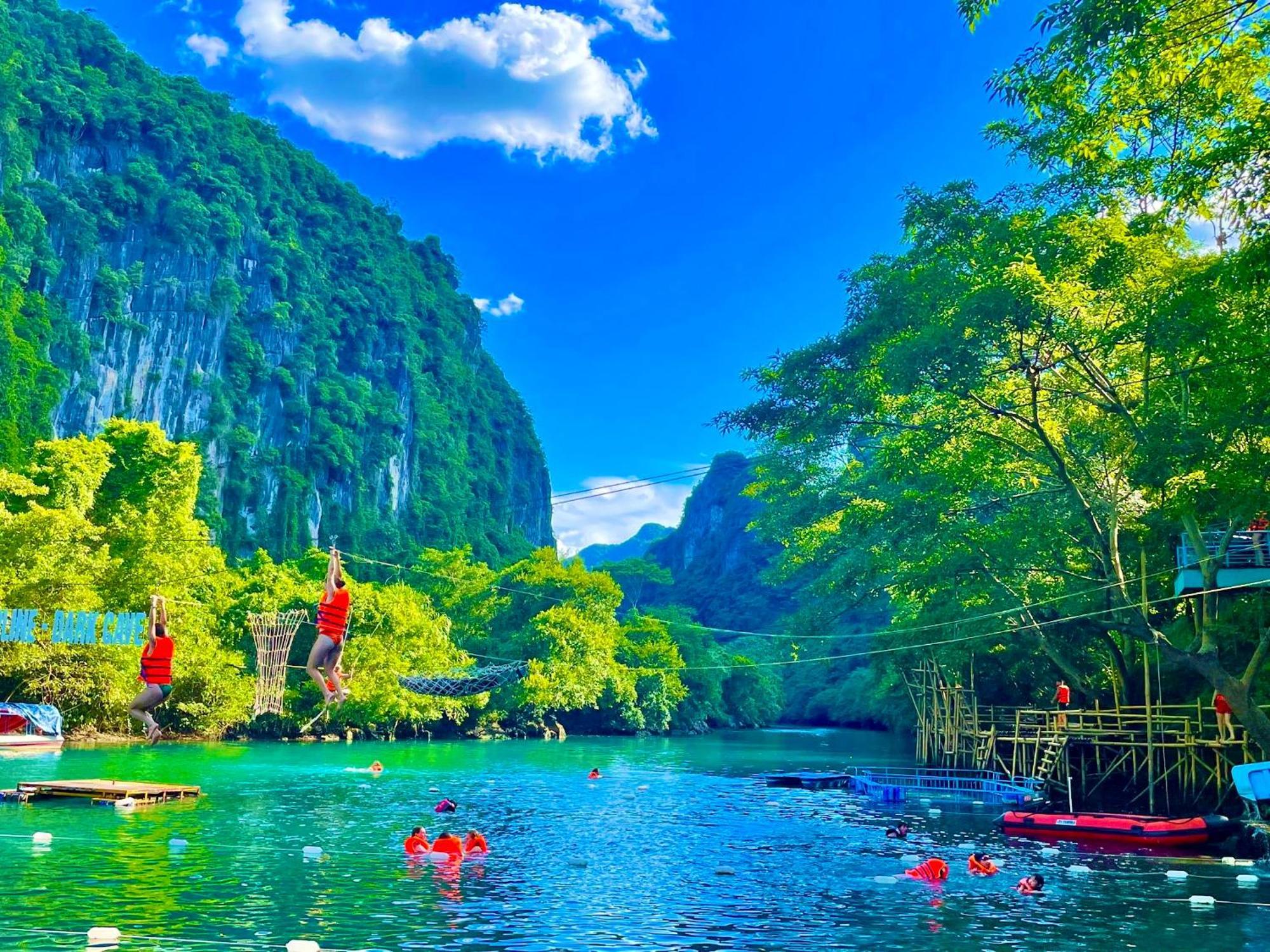 Yolo Pool Bar Villas & Garden Restaurant Phong Nha Extérieur photo